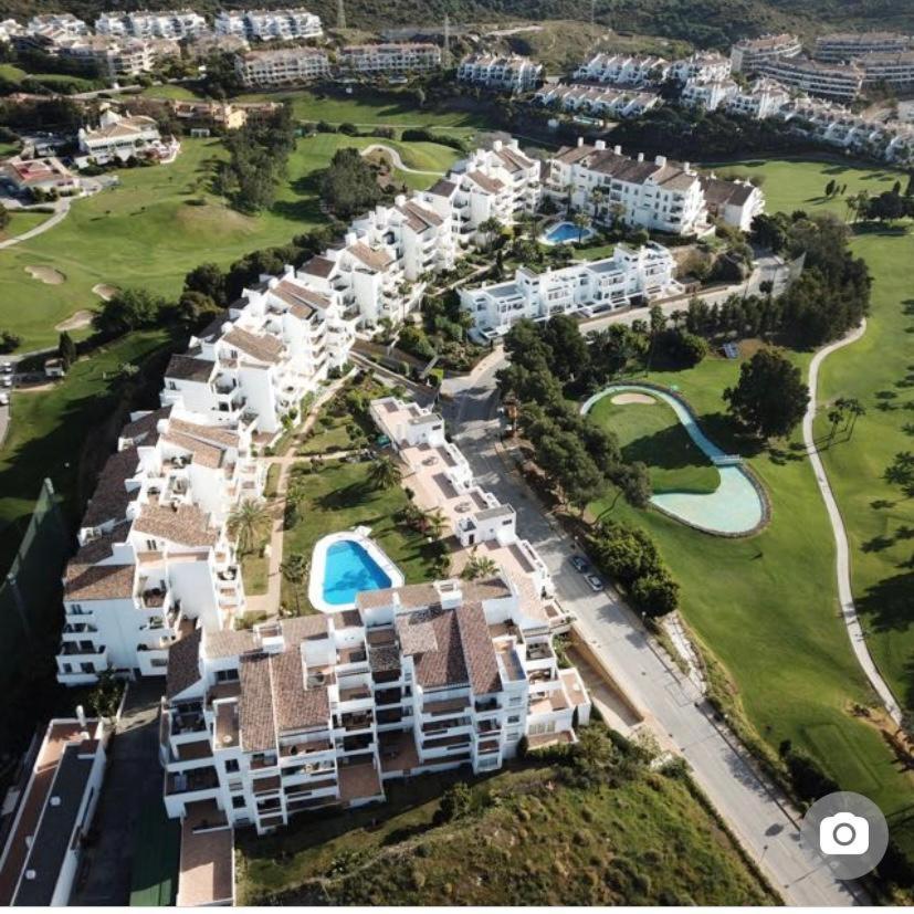 Miraflores Golf Gardens II Luxe Appartement At Riviera Del Sol Sitio de Calahonda Exterior foto