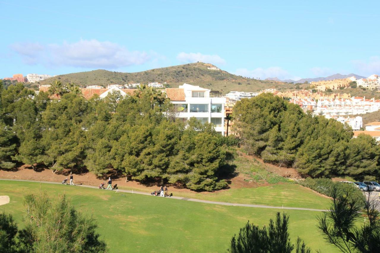Miraflores Golf Gardens II Luxe Appartement At Riviera Del Sol Sitio de Calahonda Exterior foto